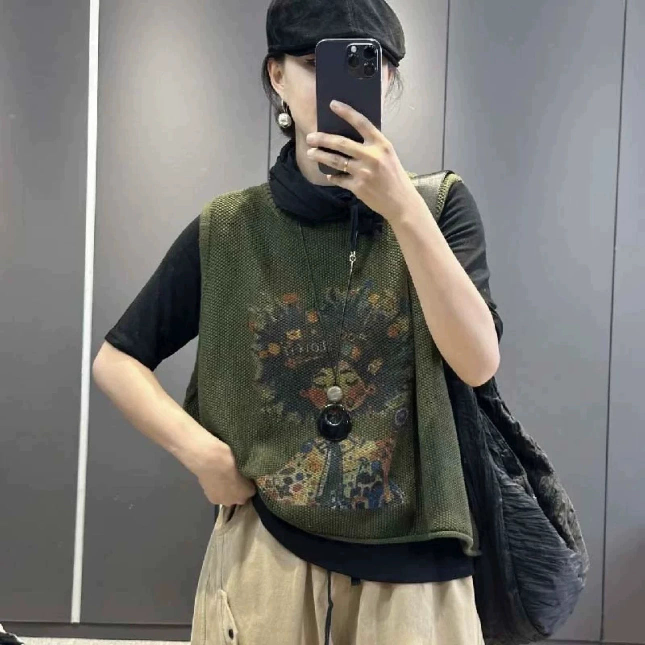 Cute knitted vest (free size)